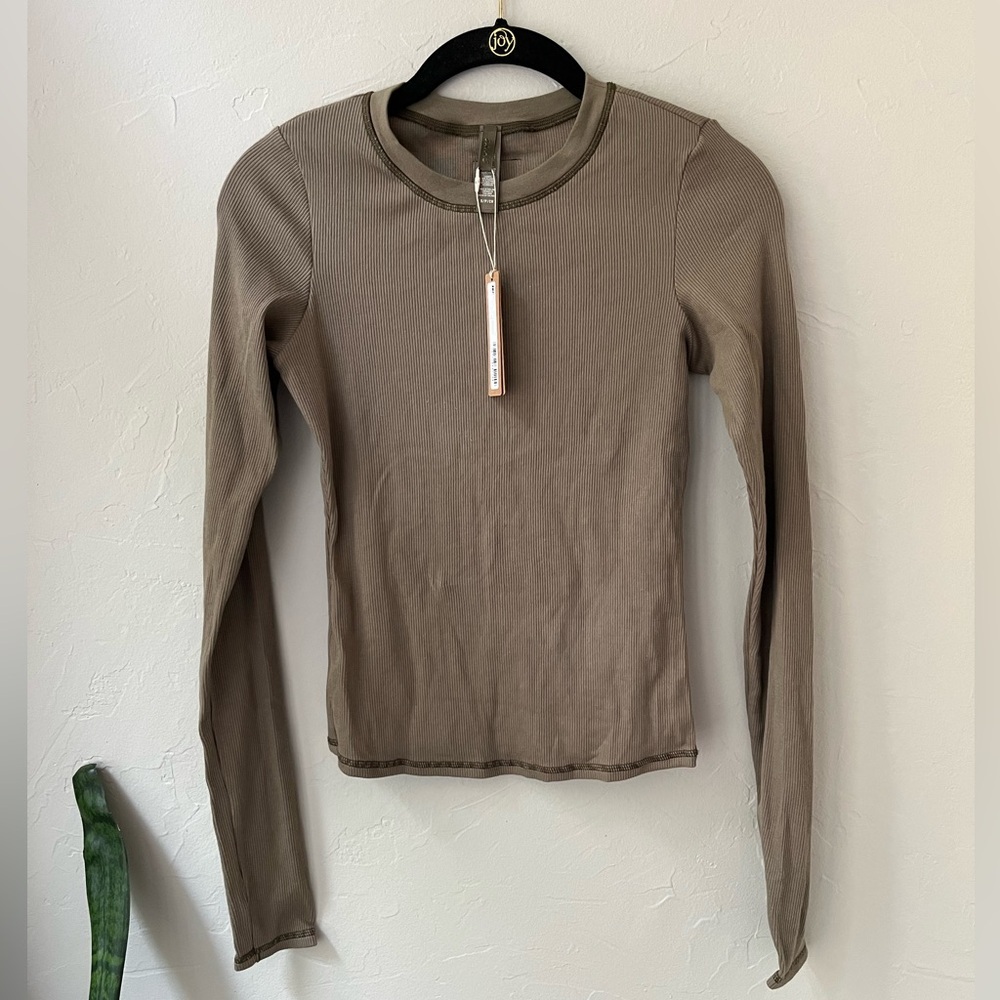 ✨SKIMS COTTON JERSEY RIB LONG SLEEVE SHIRT IN ARMY S